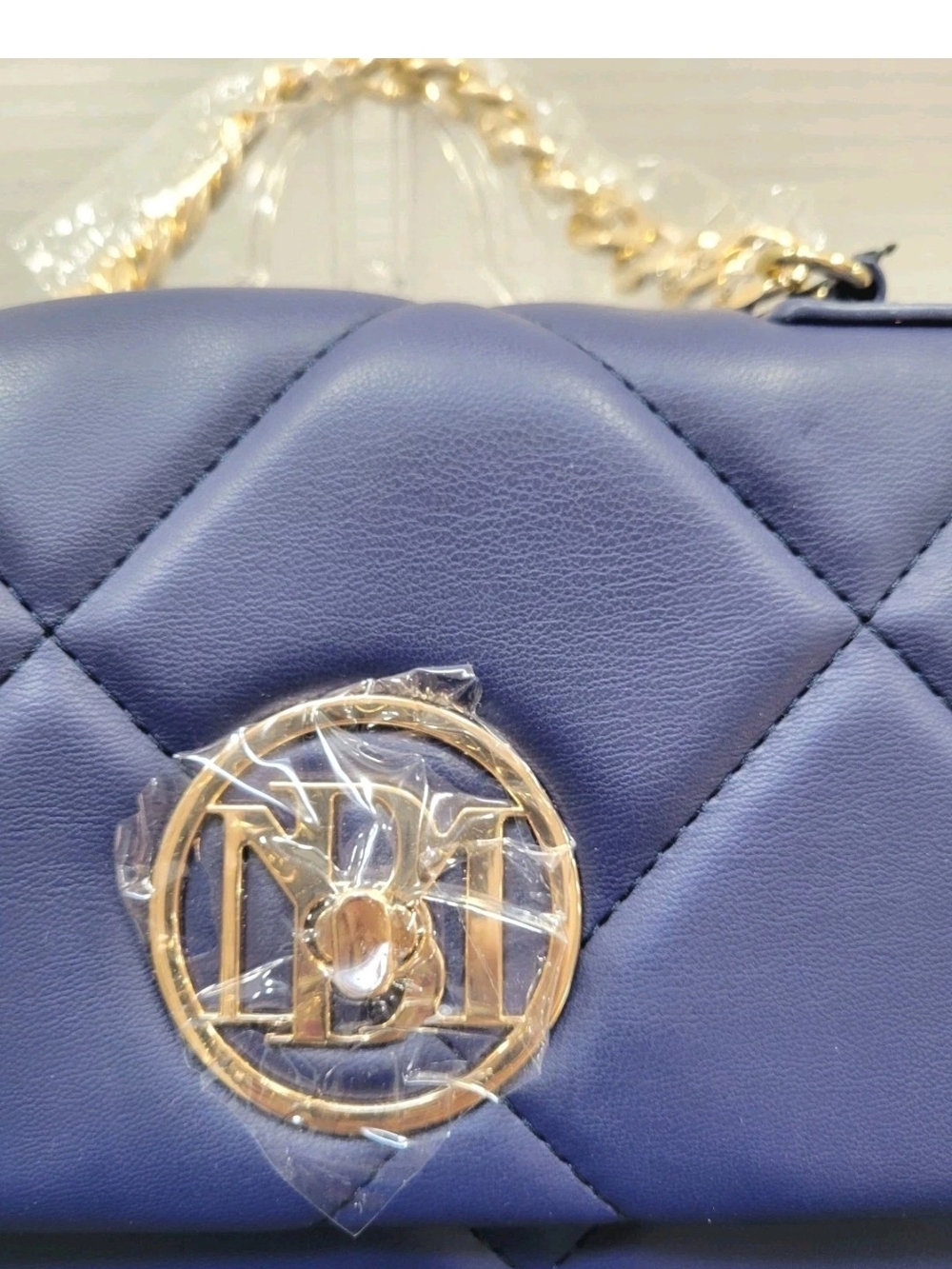Badgley Mischka Periwinkle Quilted Crossbody Bag with Gold Logo & Chain New! - Picture 2 of 10